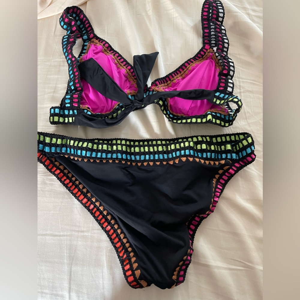 Bikini set - Picture 3 of 5